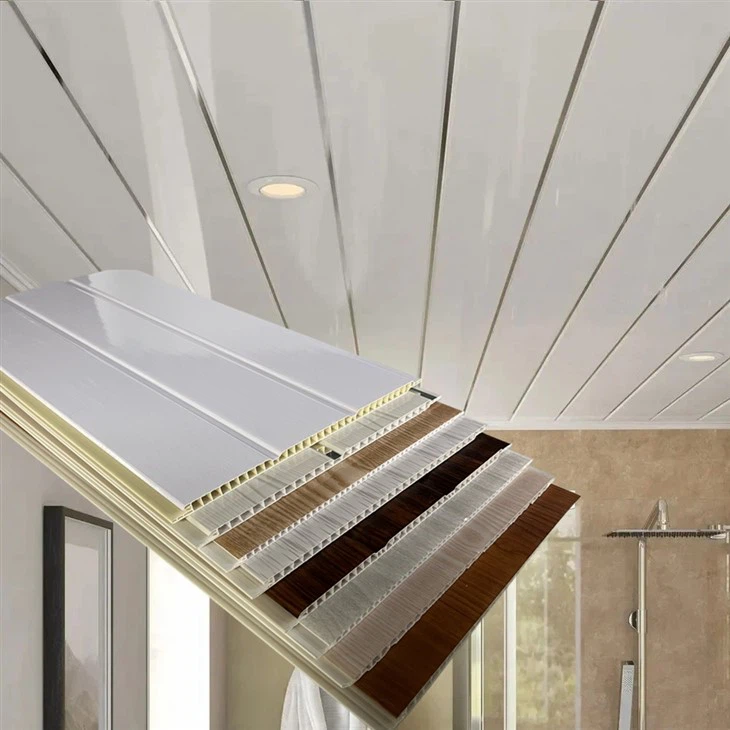 Odav keel ja soone PVC lagi