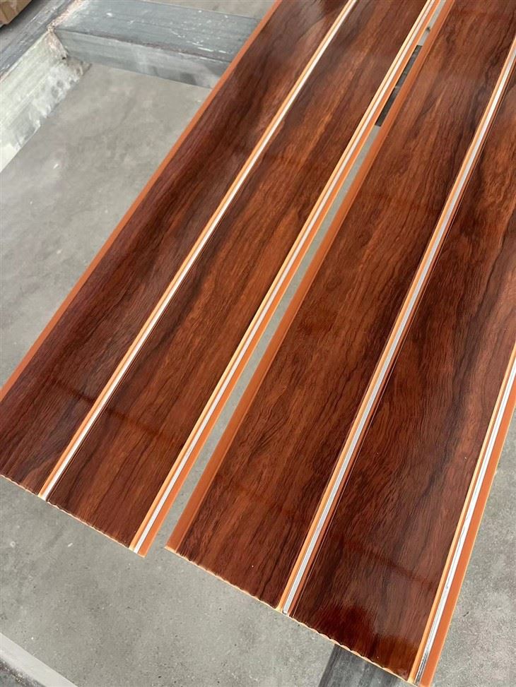PVC puidust laepaneel
